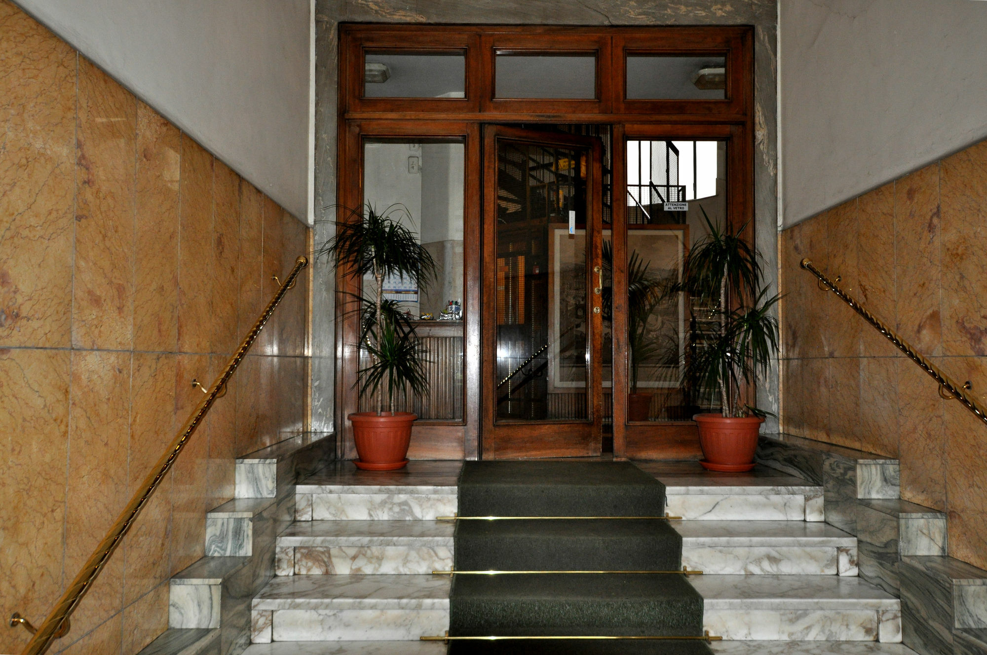 Le Suites Di Tevere Home ローマ エクステリア 写真
